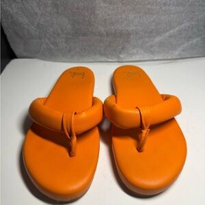 Beek sunbird sandals
